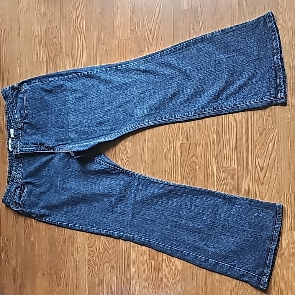 Levi's 515 Bootcut Stretch Jeans Women's Size 16 Med (38" Waist X 31" Inseam)